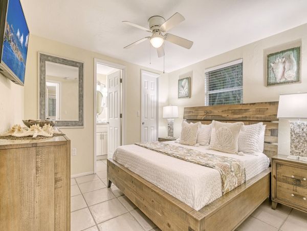 Siesta Keys 6 Bedroom Pool Home Sleeps Up To 20 Guests