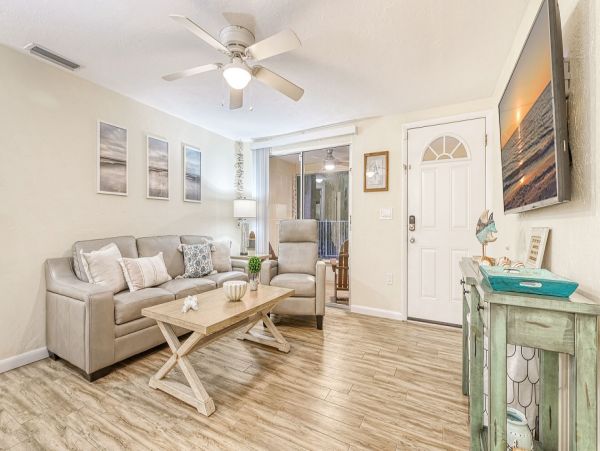 Siesta Keys 6 Bedroom Pool Home Sleeps Up To 20 Guests