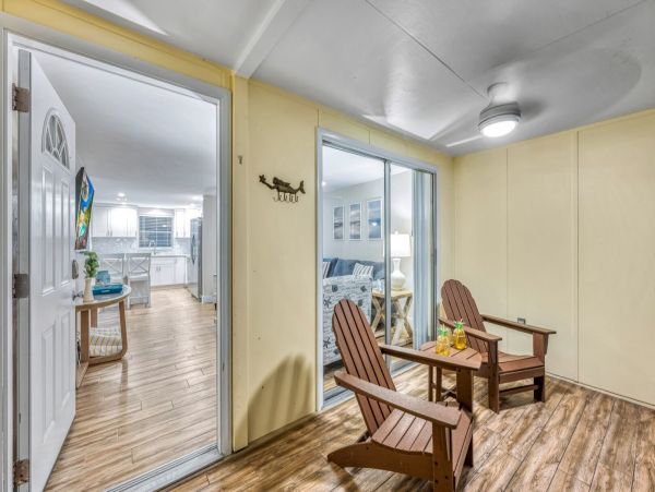 Siesta Keys 6 Bedroom Pool Home Sleeps Up To 20 Guests