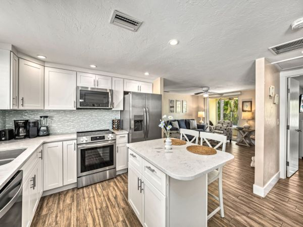 Siesta Keys 6 Bedroom Pool Home Sleeps Up To 20 Guests