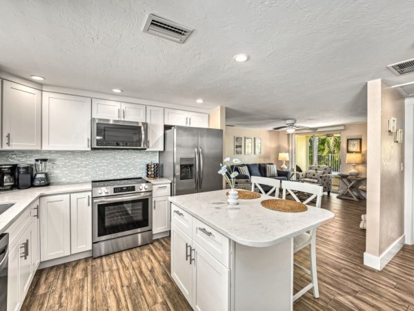 Siesta Key Home With Two Pools Near Crescent Beach