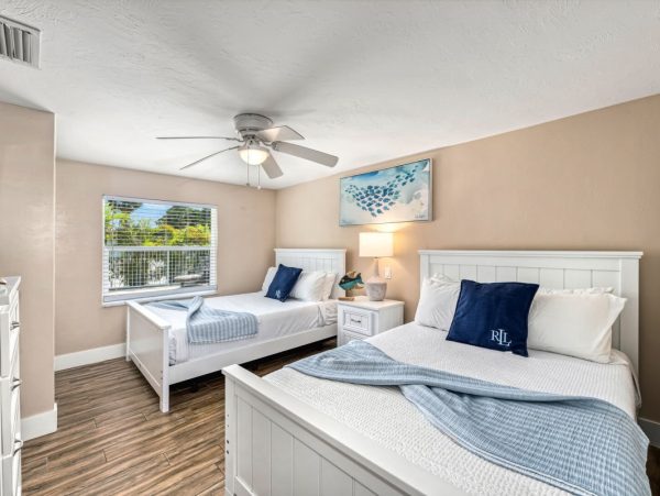 Siesta Key Home With Two Pools Near Crescent Beach