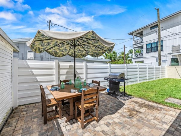 Siesta Key Home With Two Pools Near Crescent Beach