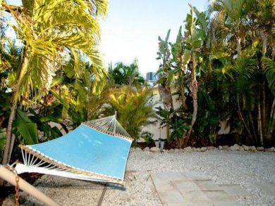 Close to Bean Point Anna Maria 2 Bedroom Home - Lagoon Pool