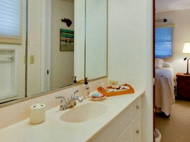 Close to Bean Point Anna Maria 2 Bedroom Home - Lagoon Pool