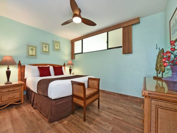 A Great Two Bedroom Sleeps Six Walk Out Views of Pacific