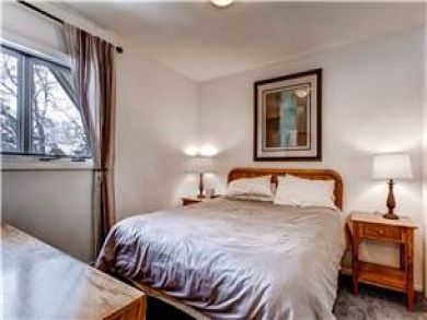 Aspen Three Bedroom Vacation Town House Sleeps 7 Guests
