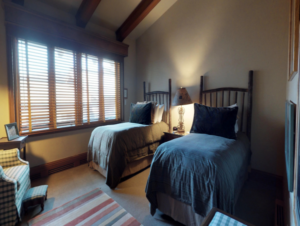 Vail Village Condo Just 75 Yard Walk to Lift in Vail Village