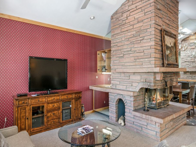 Walk to Lift 4 Bedroom Vacation Condo in Vail