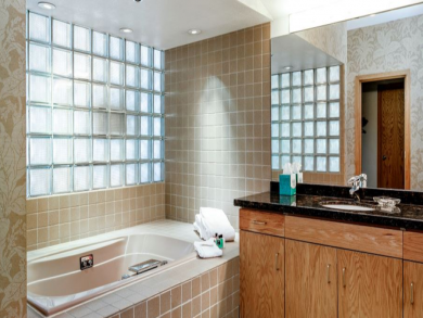 Walk to Lift 4 Bedroom Vacation Condo in Vail