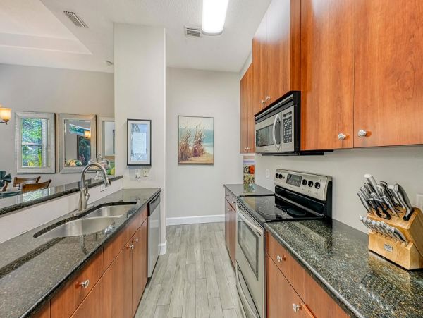 Welcome to Your Magnificent Vacation Duplex in Siesta Key