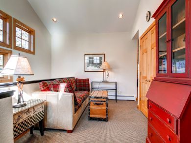 Breckenridge Townhome rental 2 blocks to shuttle
