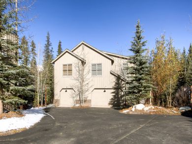 Breckenridge Townhome rental 2 blocks to shuttle