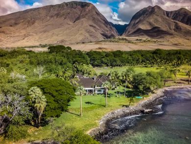 Lahaina Luxury Vacation Beachfront Home West Maui