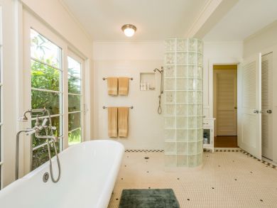 Lahaina Luxury Vacation Beachfront Home West Maui