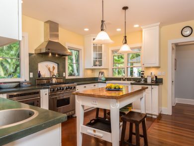 Lahaina Luxury Vacation Beachfront Home West Maui
