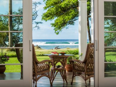 Lahaina Luxury Vacation Beachfront Home West Maui