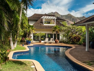 Lahaina Luxury Vacation Beachfront Home West Maui