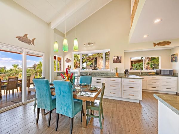 Kaanapali Vacation Home Sleeps 12!