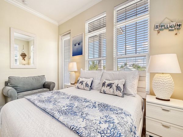 Luxury Siesta Key Vacation Cottage Sleeps 12 Guests