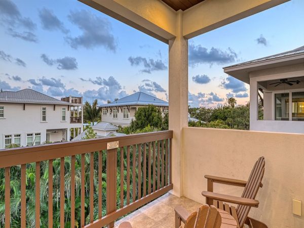 Luxury Siesta Key Vacation Cottage Sleeps 12 Guests