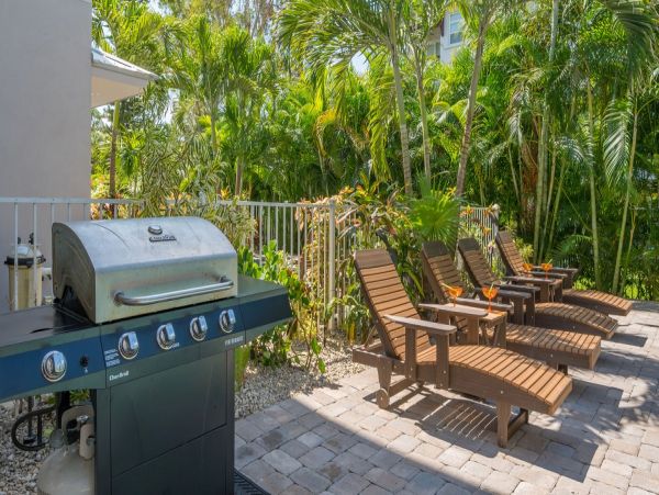 Luxury Siesta Key Vacation Cottage Sleeps 12 Guests
