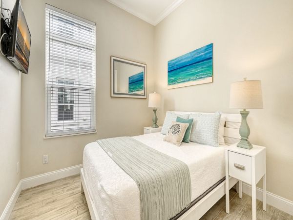 Siesta Key Luxury Vacation Duplex With Four Bedrooms & Pool