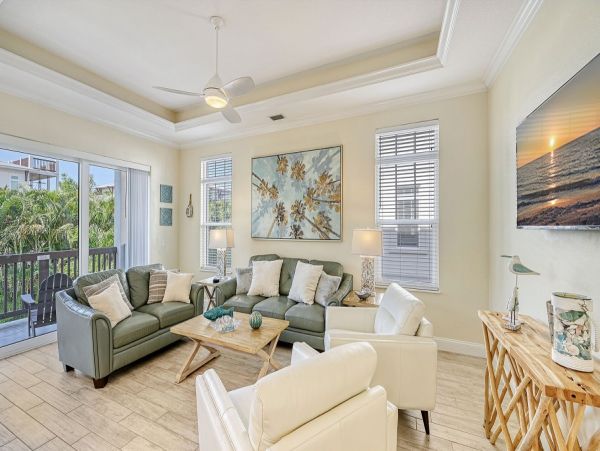 Siesta Key Luxury Vacation Duplex With Four Bedrooms & Pool