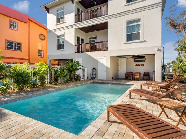 Luxury Siesta Key Vacation Rental Near Beach & Village