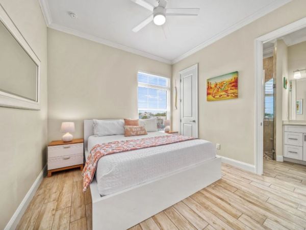 Siesta Key Vacation Rental with Pool Steps to Siesta Beach