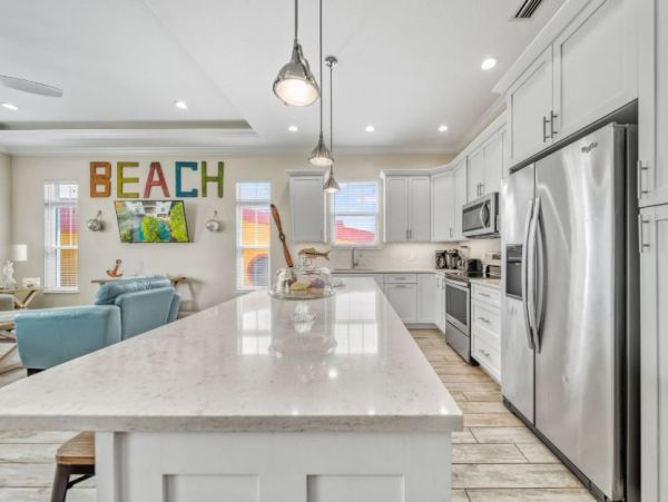 Siesta Key Vacation Rental with Pool Steps to Siesta Beach