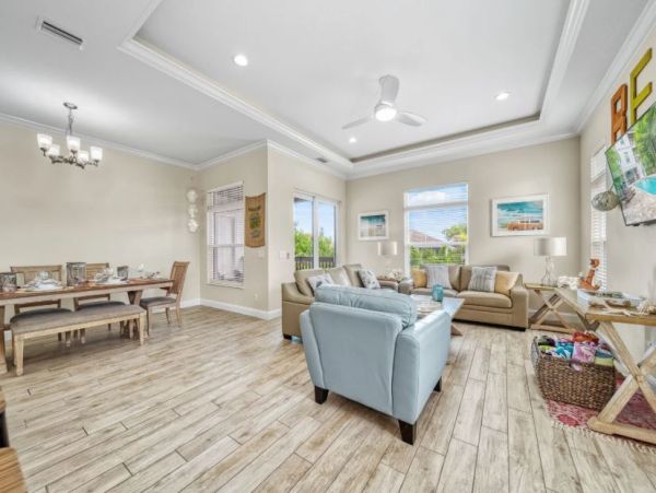 Siesta Key Vacation Rental with Pool Steps to Siesta Beach