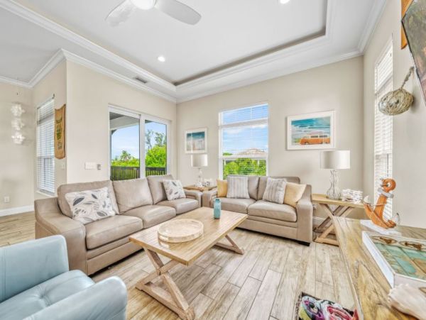 Siesta Key Vacation Rental with Pool Steps to Siesta Beach