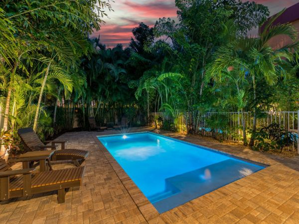 Siesta Key Vacation Rental with Pool Steps to Siesta Beach