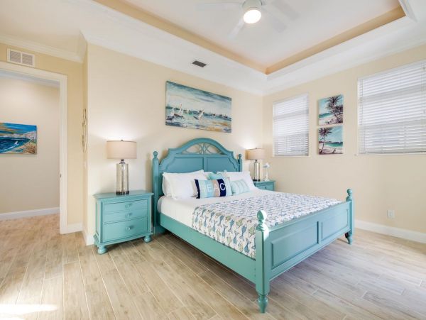 Siesta Key Vacation Home Comprising of 2 Units Sleeps 24