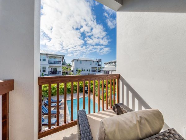 Siesta Key Vacation Home Comprising of 2 Units Sleeps 24
