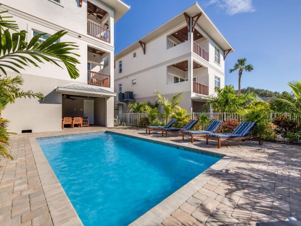 Siesta Key Vacation Home Comprising of 2 Units Sleeps 24