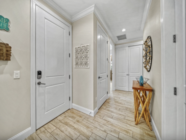 Siesta Keys Most Spectacular Vacation Rental Home with Pool
