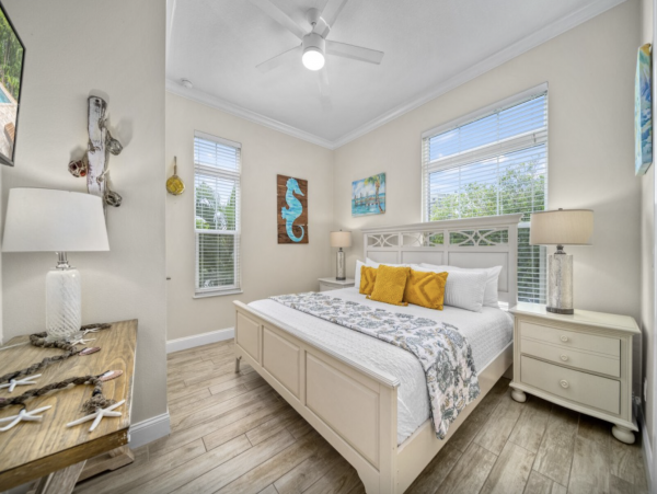 Siesta Keys Most Spectacular Vacation Rental Home with Pool