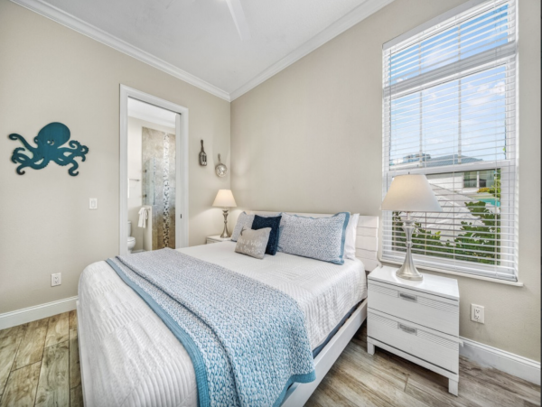 Siesta Keys Most Spectacular Vacation Rental Home with Pool
