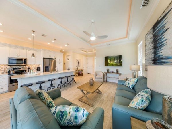 Siesta Key - Eight Bedroom Luxury Residence Sleeps 24 Guests