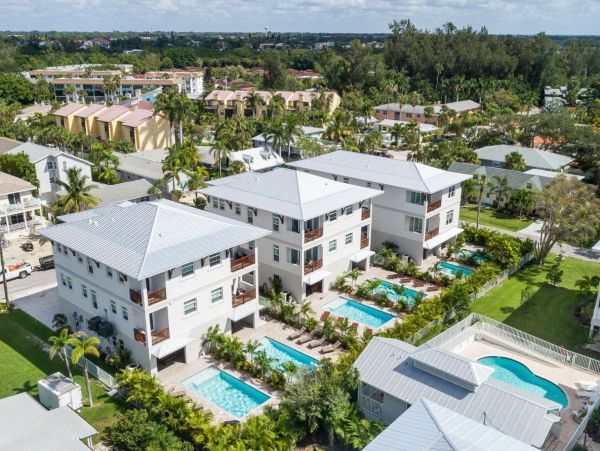 Siesta Key - Eight Bedroom Luxury Residence Sleeps 24 Guests