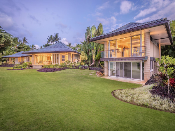 Princeville Kauai Luxury Beachfront House and Guest House