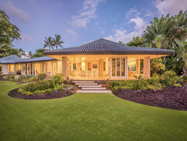 Princeville Kauai Luxury Beachfront House and Guest House