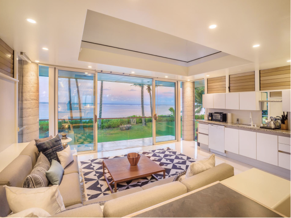 Princeville Kauai Luxury Beachfront House and Guest House