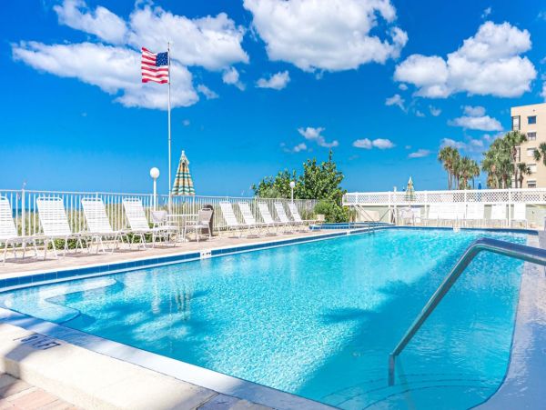 Comfortable Gulf Front View 3 Bedrooms 2 Baths Indian Shores