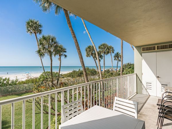 Comfortable Gulf Front View 3 Bedrooms 2 Baths Indian Shores