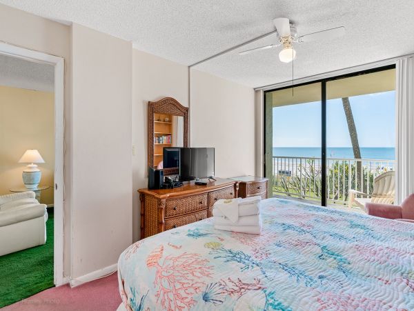 Comfortable Gulf Front View 3 Bedrooms 2 Baths Indian Shores