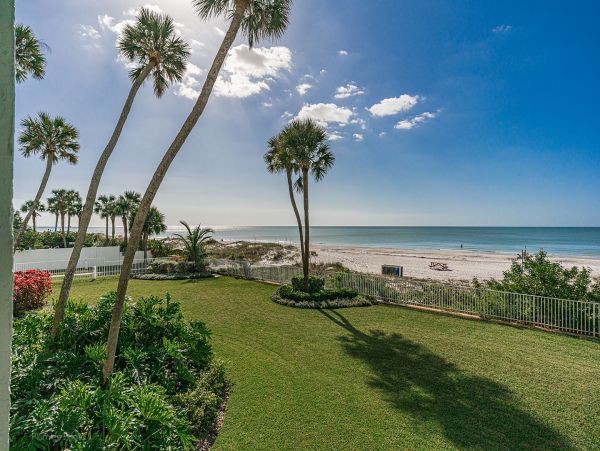 Comfortable Gulf Front View 3 Bedrooms 2 Baths Indian Shores