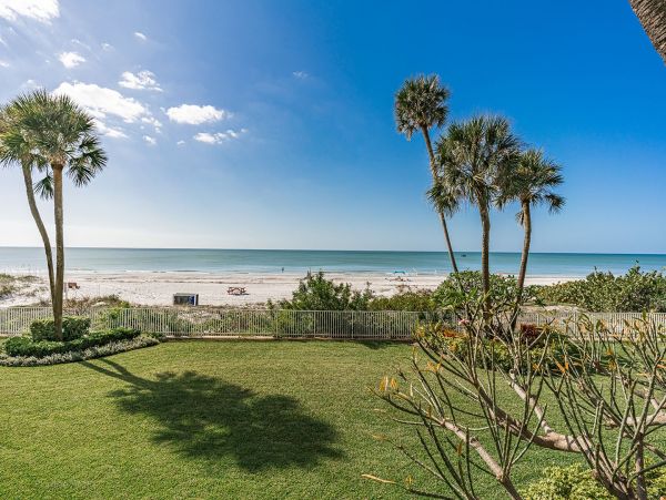 Comfortable Gulf Front View 3 Bedrooms 2 Baths Indian Shores